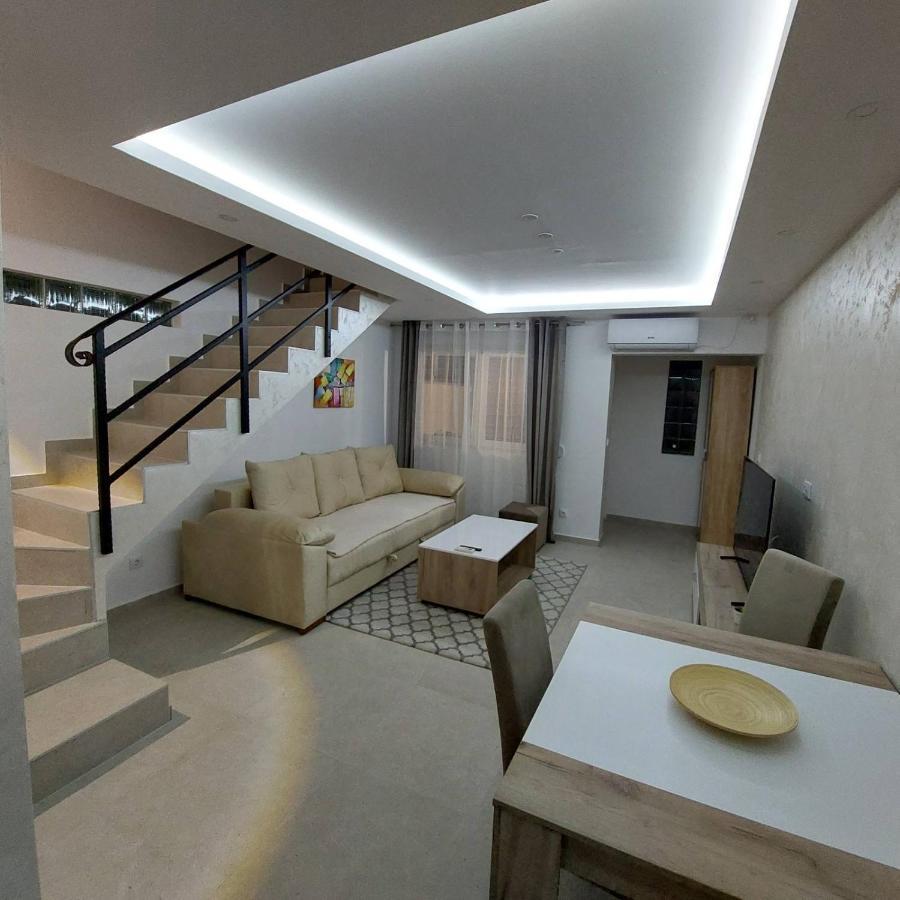 Apartman Lux Jelena Surcin Luaran gambar